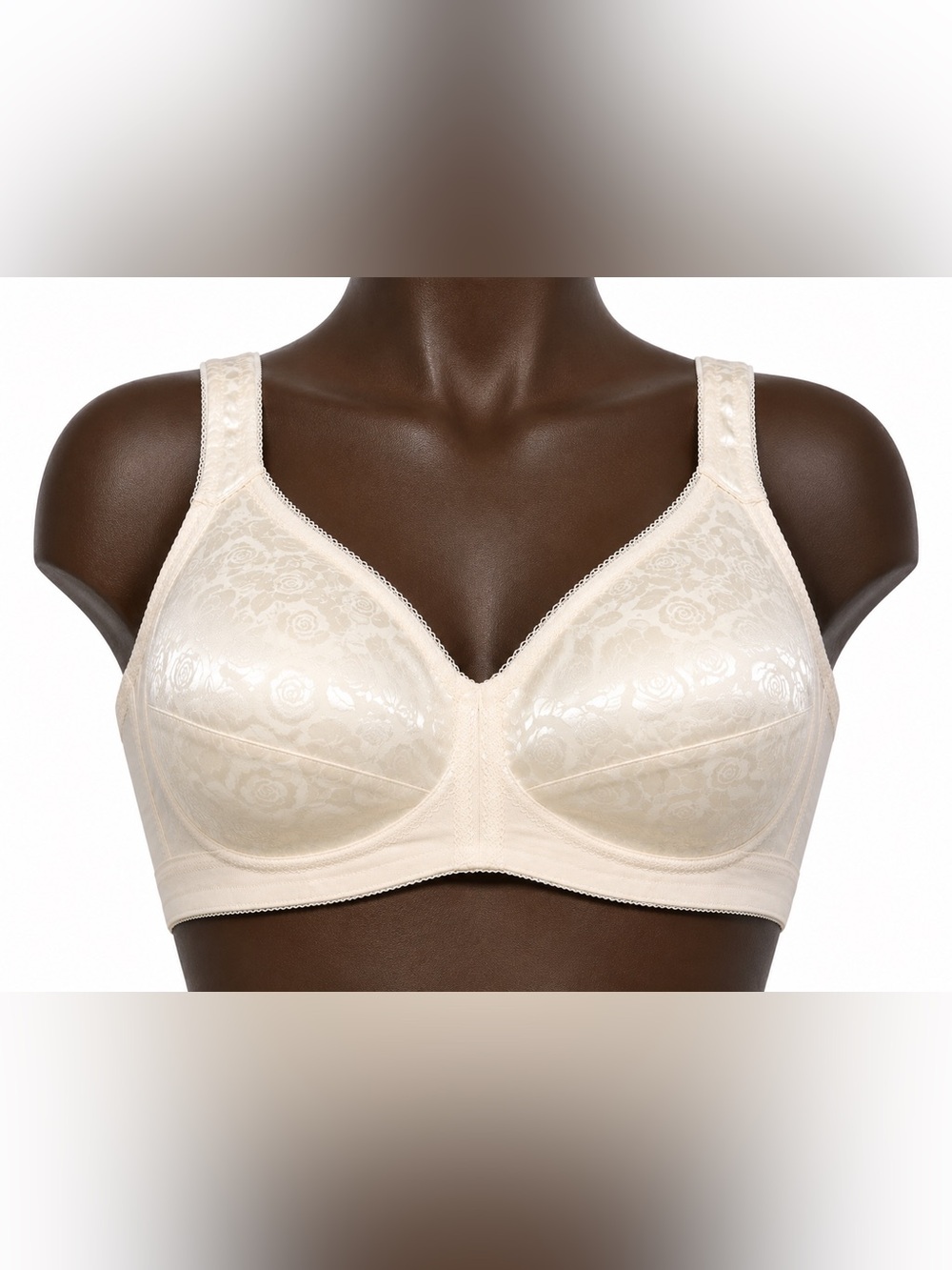 Playtex Curvy Confident Beautiful Plus Size Wirefree Bra Nude NWT Padded Strap